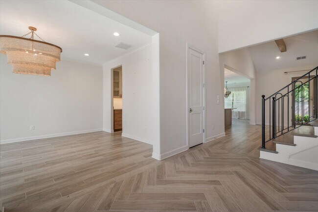 Building Photo - 316 Majestic Trail