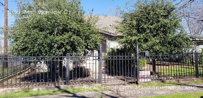 Building Photo - 501 Mt Vernon Ct