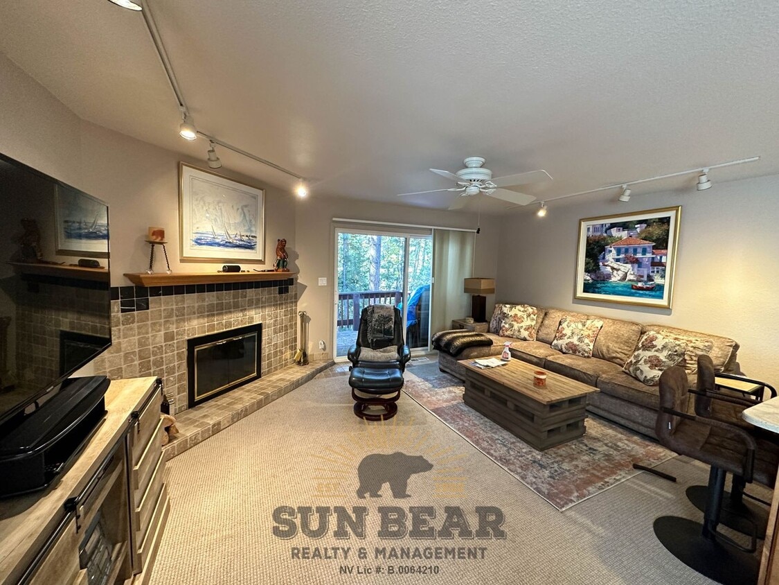 Primary Photo - 3 Bedroom, Furnished on Golf Course!