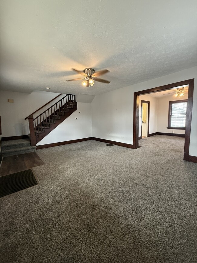 Building Photo - 3221 Wayne Ave