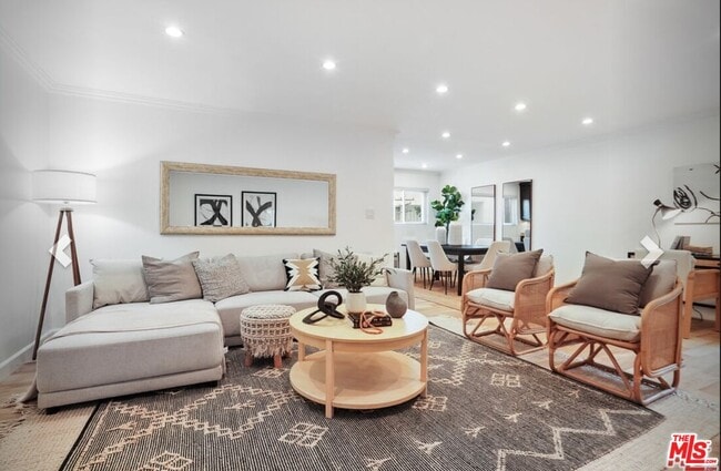 Foto del edificio - 960 Larrabee St