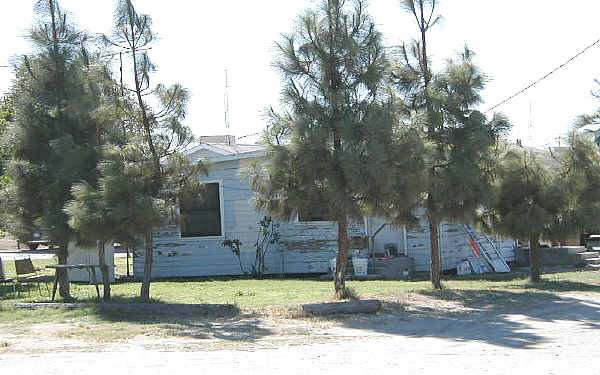 Building Photo - 14603 W Whitesbridge Ave