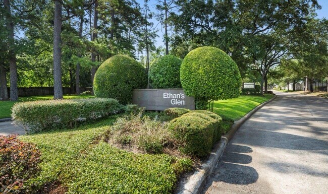 Foto del edificio - 107 Litchfield Ln