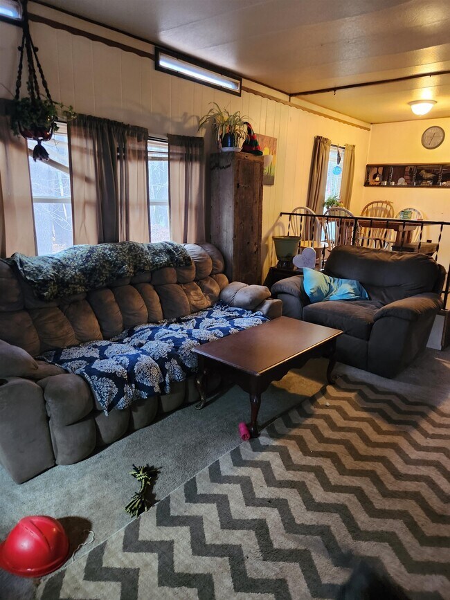 4 Dunn Ave, Campton, NH 03223 House Rental in Campton, NH