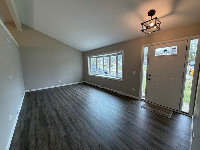 Foto del edificio - 109 Hickory Dr