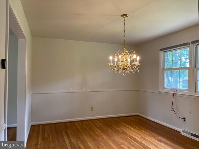 Foto del edificio - 134 Chapel Hill Dr