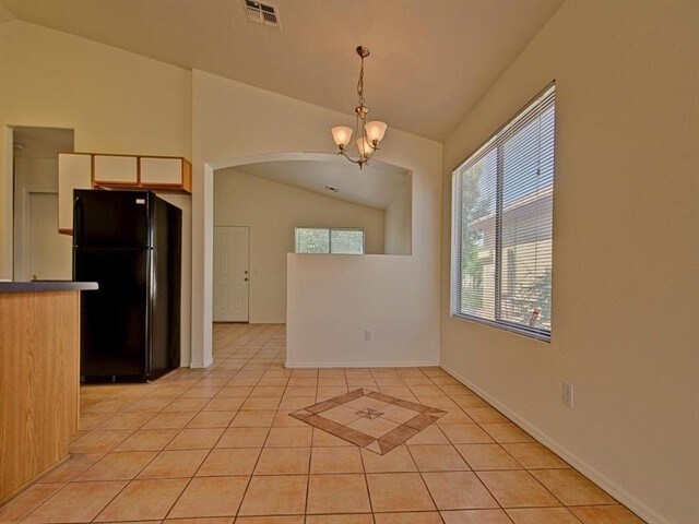 Foto del edificio - 15834 W Jefferson Street