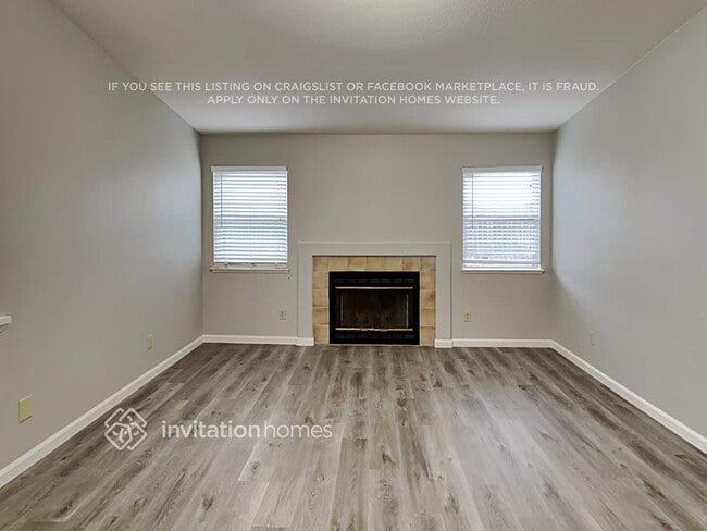 Building Photo - 598 Bernier Cir