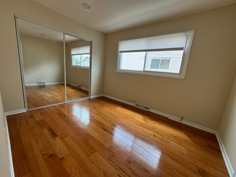 Foto del edificio - 9120 Hollyberry Ave
