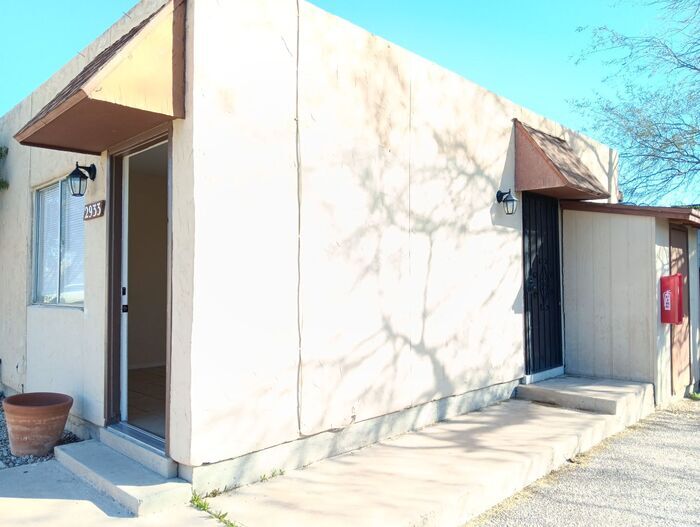 Foto principal - Charming 1 Bed/1 Bath in Central Tucson – ...