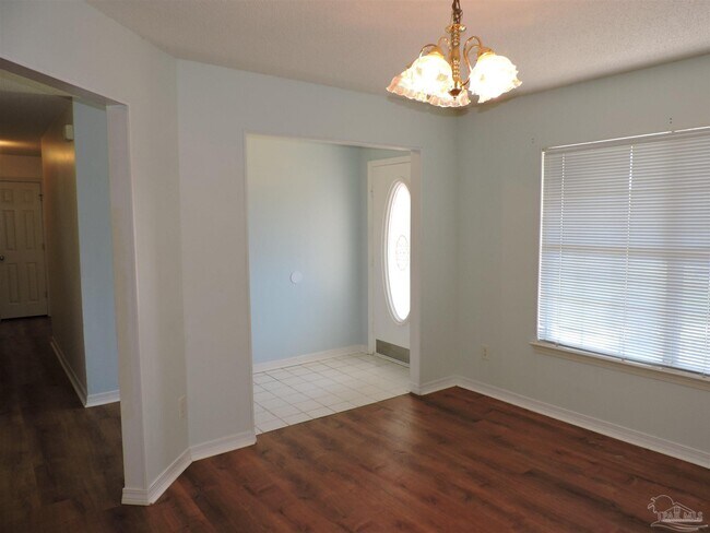 Foto del edificio - 2552 Southern Oaks Dr