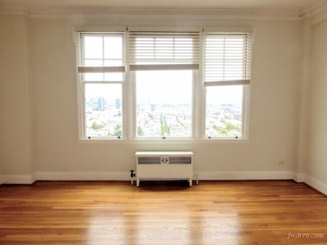 Foto del edificio - 75 Buena Vista Ave E