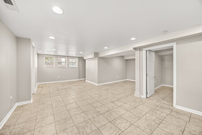 Foto del edificio - 1900 Highland Ave