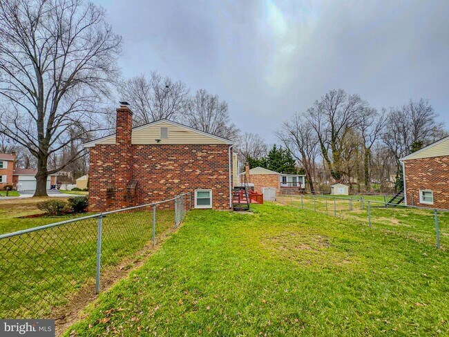 Foto del edificio - 9206 Lorelei Ct