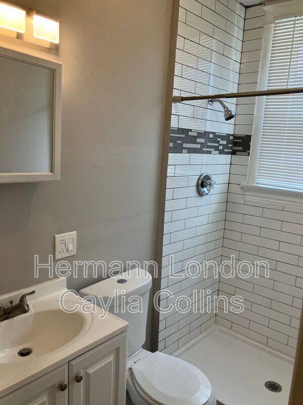 Building Photo - 3310 Wyoming St