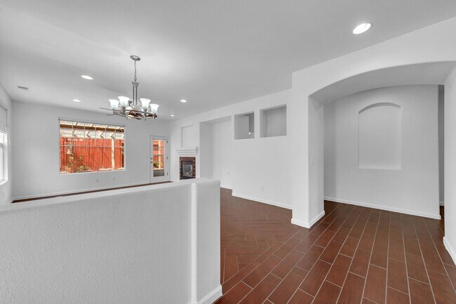 Foto del edificio - Inviting 3-Bed, 2-Bath Home in Gated Commu...