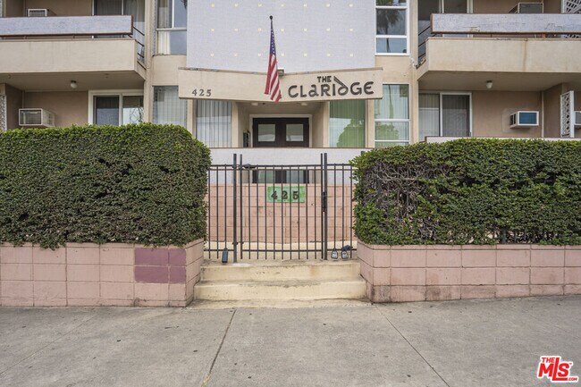 Foto del edificio - 425 S Kenmore Ave