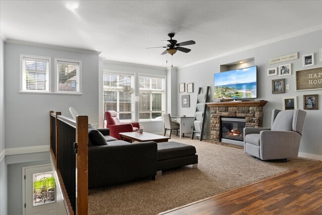 Building Photo - 46702 Hudson Rd