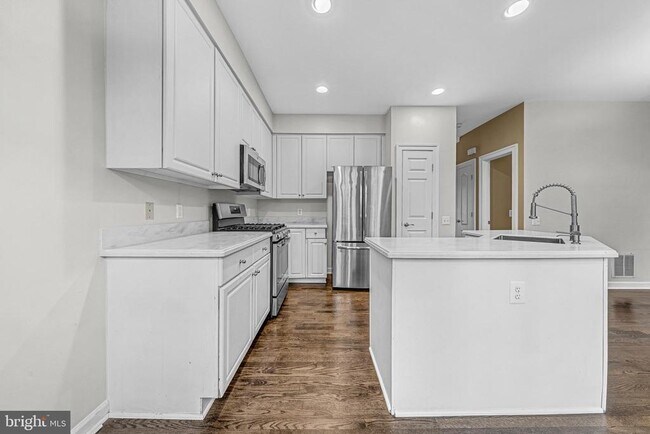 Foto del edificio - 4676 Kell Ln