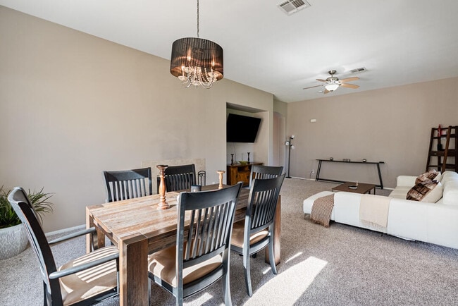 Foto del edificio - 49418 Wayne St