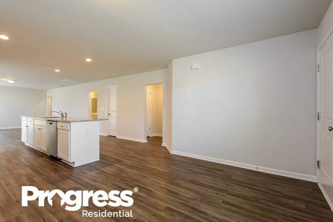 Building Photo - 892 Willowmere Way