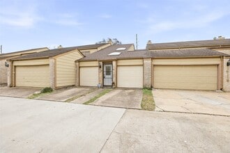 Building Photo - 14117 Briarsage Ct