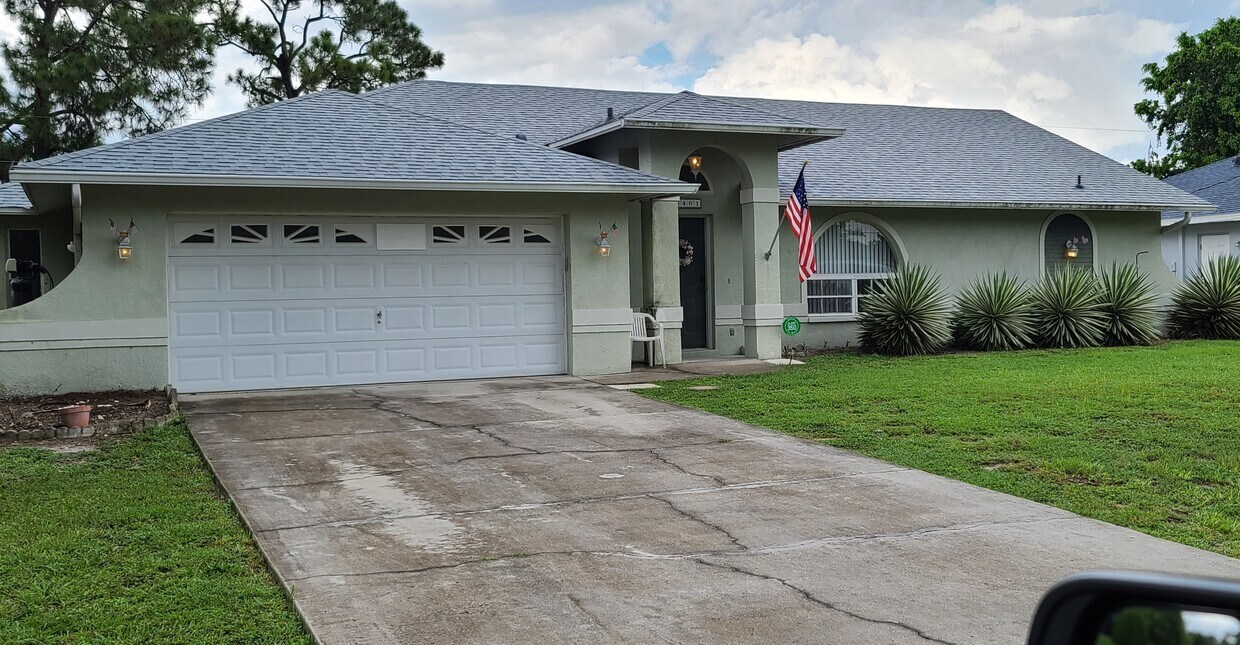 18461 Sunflower Rd, Fort Myers, FL 33967 House Rental in Fort Myers