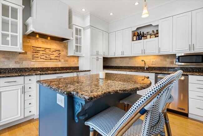 Foto del edificio - 591 E 3rd St