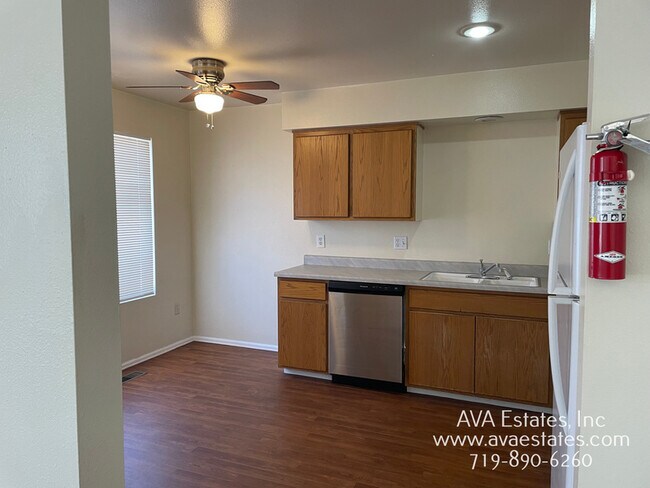 Foto del edificio - 531 S Angus Ave