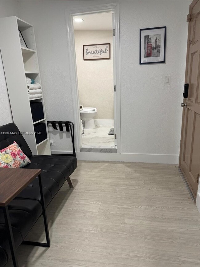 Foto del edificio - 582 E 18th St