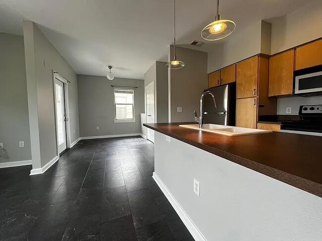 Building Photo - 1201 Grove Blvd