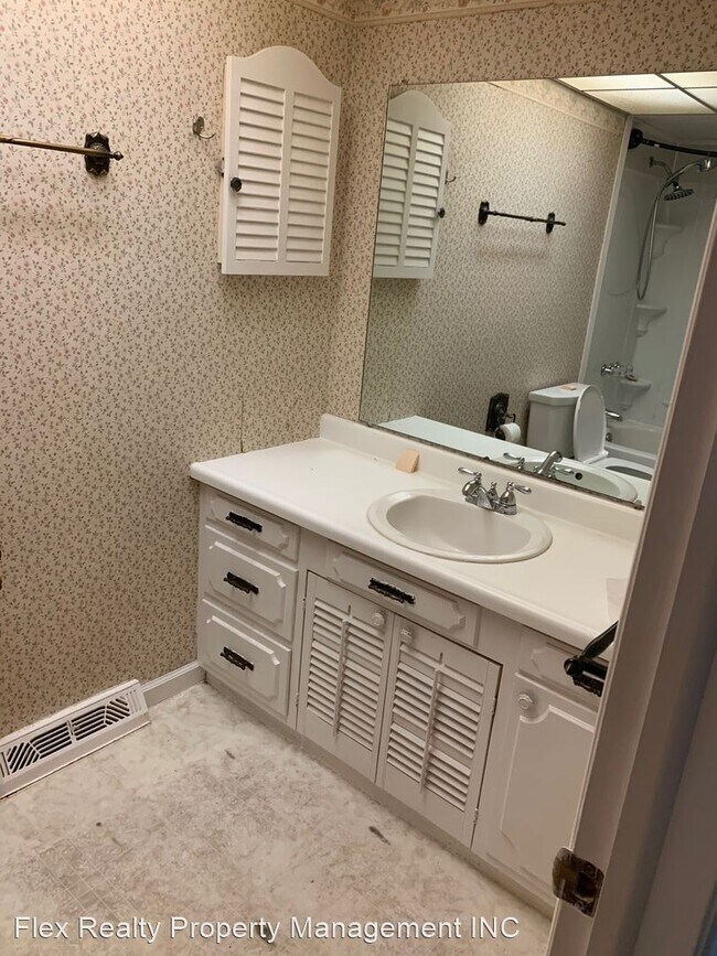 Foto del edificio - 3 br, 1 bath House - 1124 NORTHVILLE