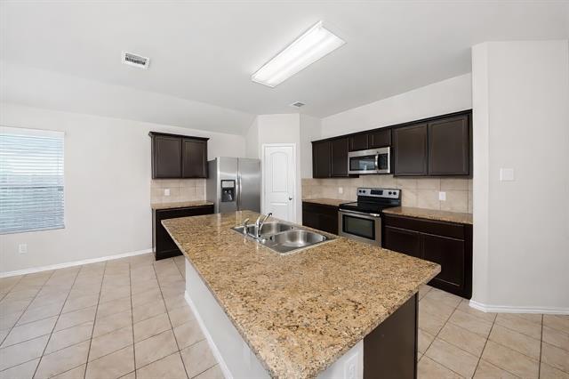 Foto del edificio - 2632 Gains Mill Dr