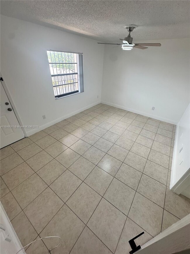 Building Photo - 1130 W 37th St
