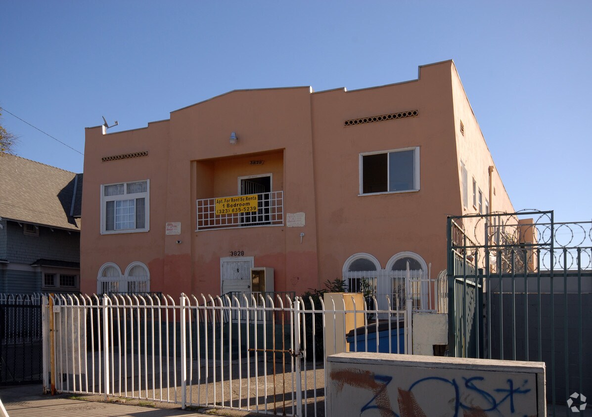 Primary Photo - 3828 S Grand Ave