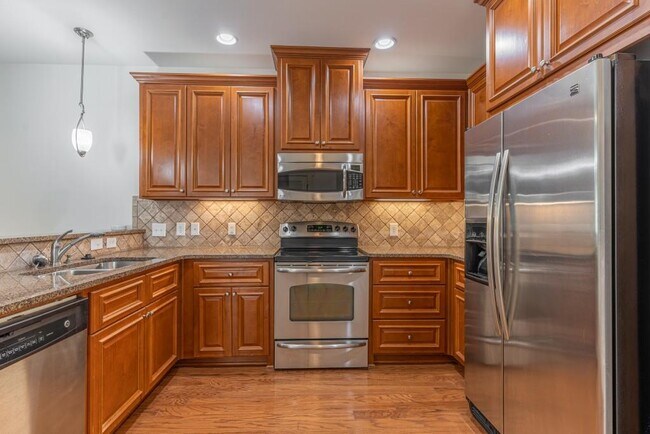 Foto del edificio - 2360 Logan Cir NE