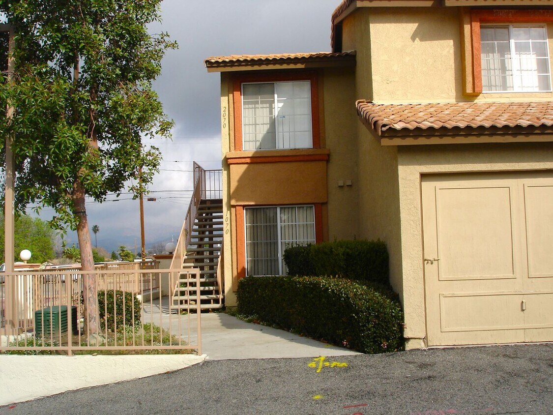 1365 Crafton Ave Unit 1070, Mentone, CA 92359 Condo for Rent in