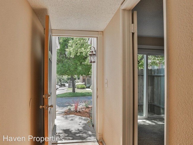 Building Photo - 3 br, 2 bath House - 2799 Cactus Court