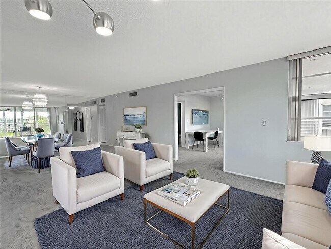 Foto del edificio - 535 Oaks Dr