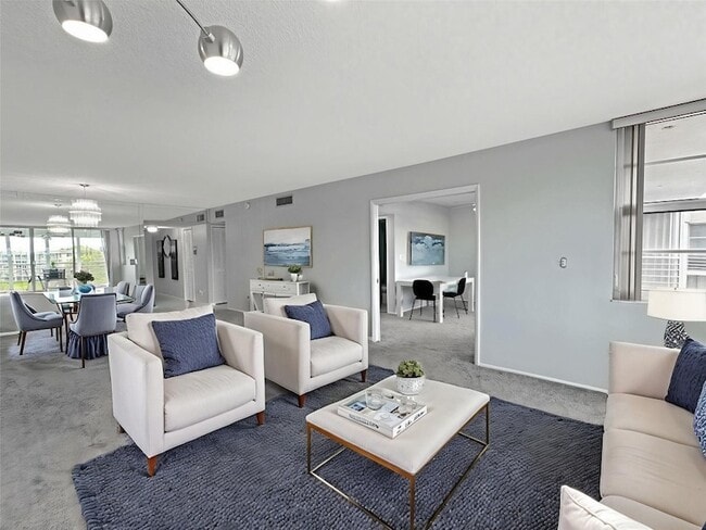 Photo - 535 Oaks Dr Apartment