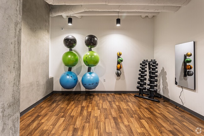 Estudio de yoga - Elevation 16