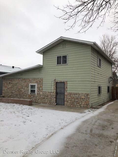 Foto principal - 5760 Niagara St
