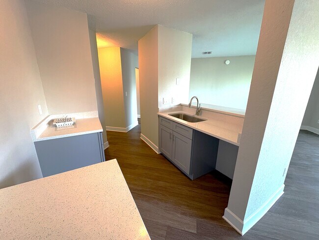 Foto del edificio - 2516 Woodgate Blvd