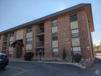 Building Photo - 1021 Carr St