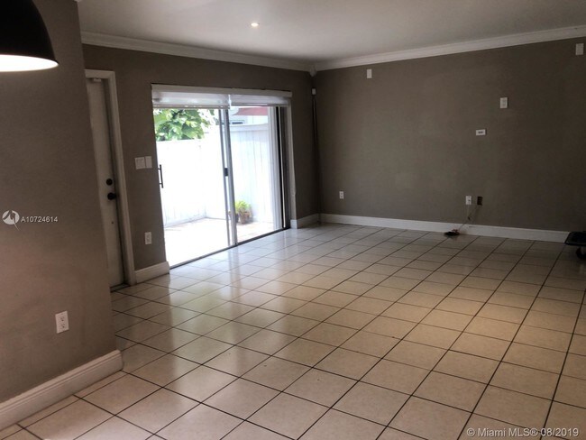 Building Photo - 4570 SW 68th Ct Cir
