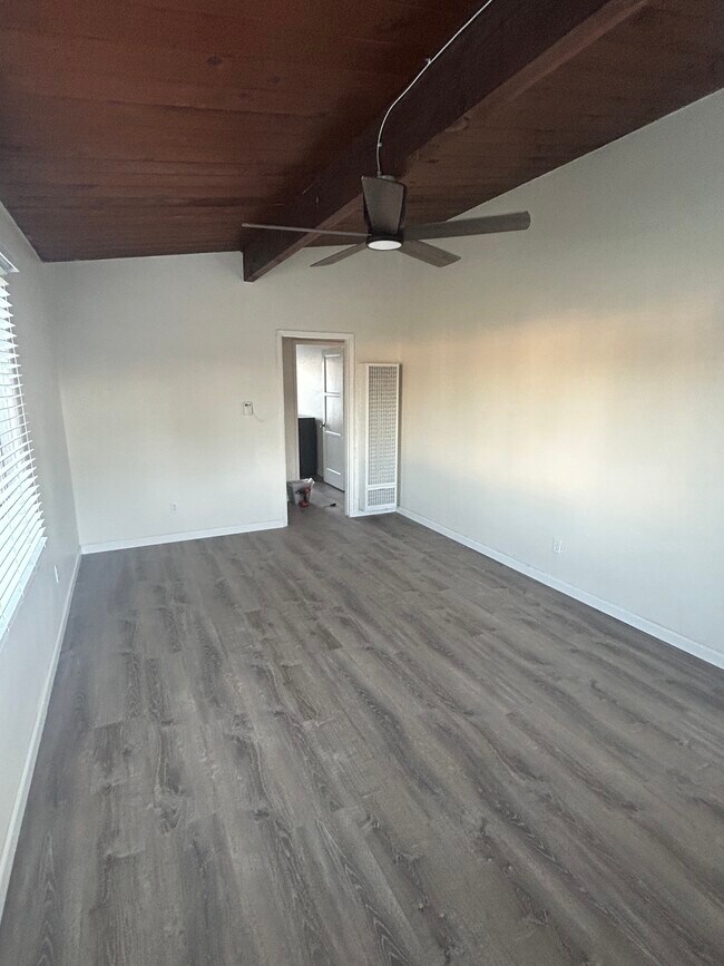 Foto del edificio - 4216 Bannock Ave