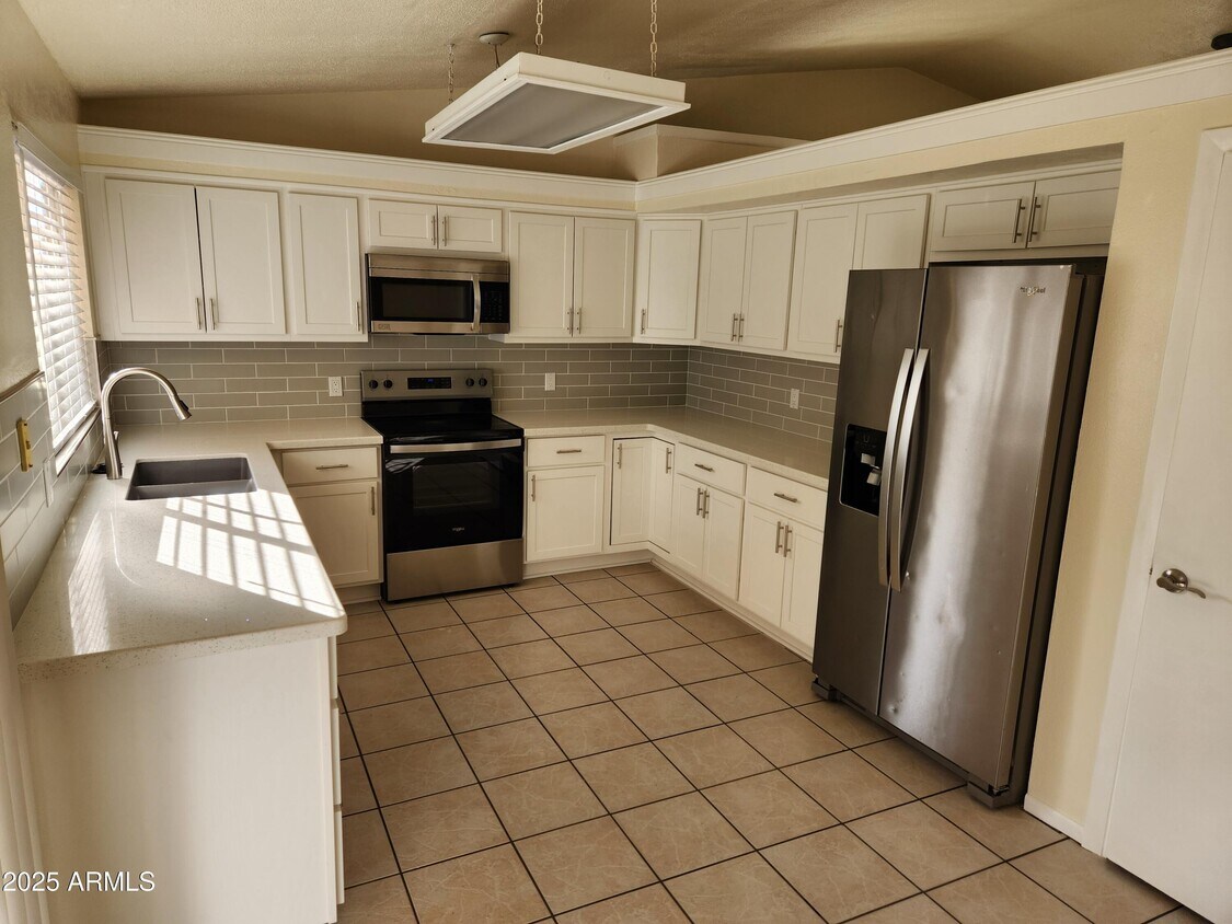 Foto principal - 6909 E Kathleen Rd