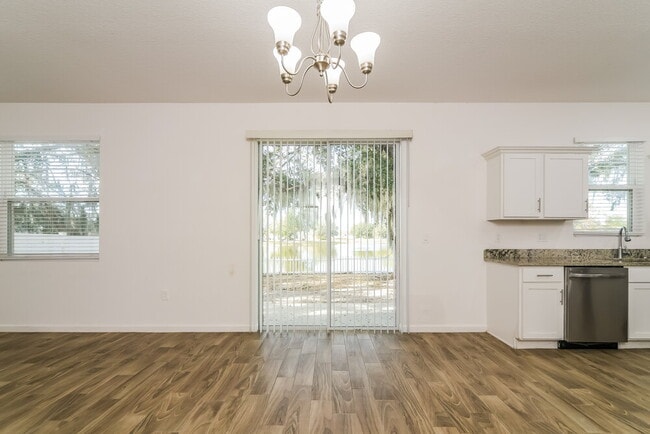Building Photo - 451 Martigues Dr