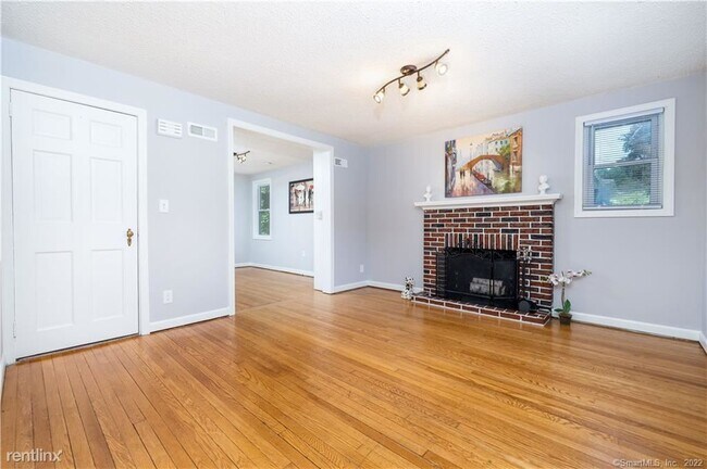 Building Photo - 5 br, 2 bath House - 599 Nott St