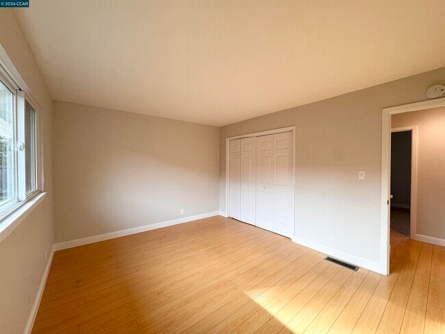 Foto del edificio - 2307 Panoramic Dr